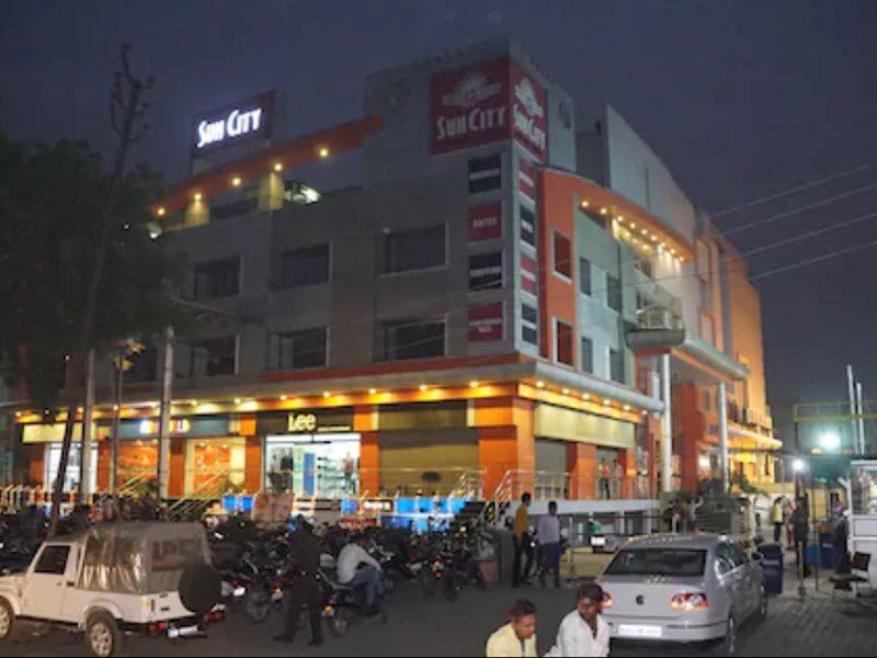 Hotel Suncity & Restaurant Hisār Extérieur photo